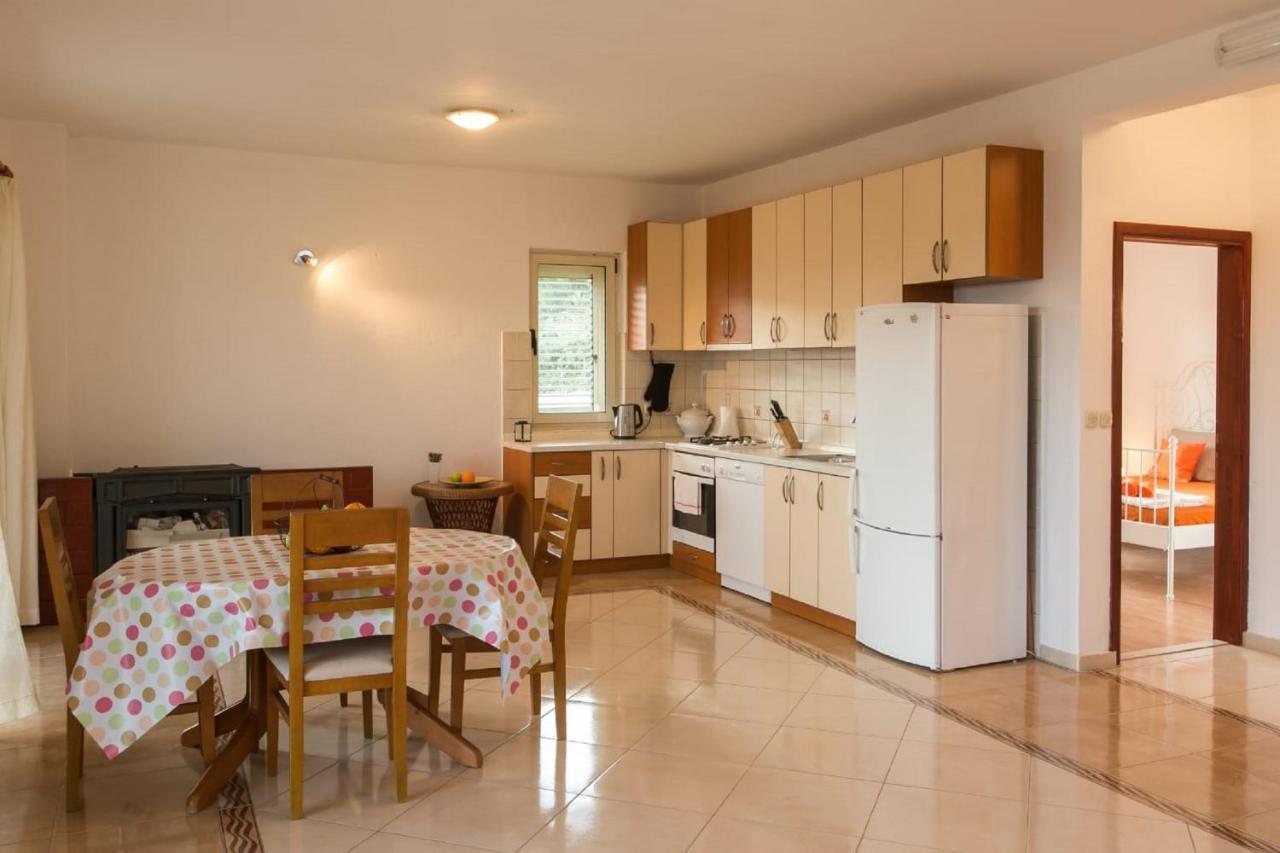 Bodul Vacation Apartment Затон Екстер'єр фото