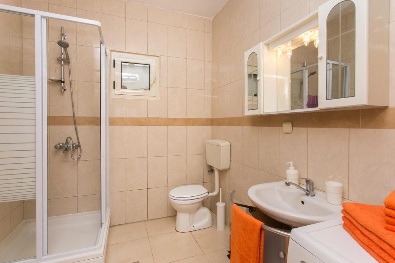 Bodul Vacation Apartment Затон Екстер'єр фото